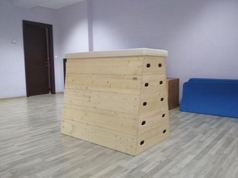 TRAPEZOIDAL GYMNASTICS VAULTING BOX – 5 MODULES , code 219
